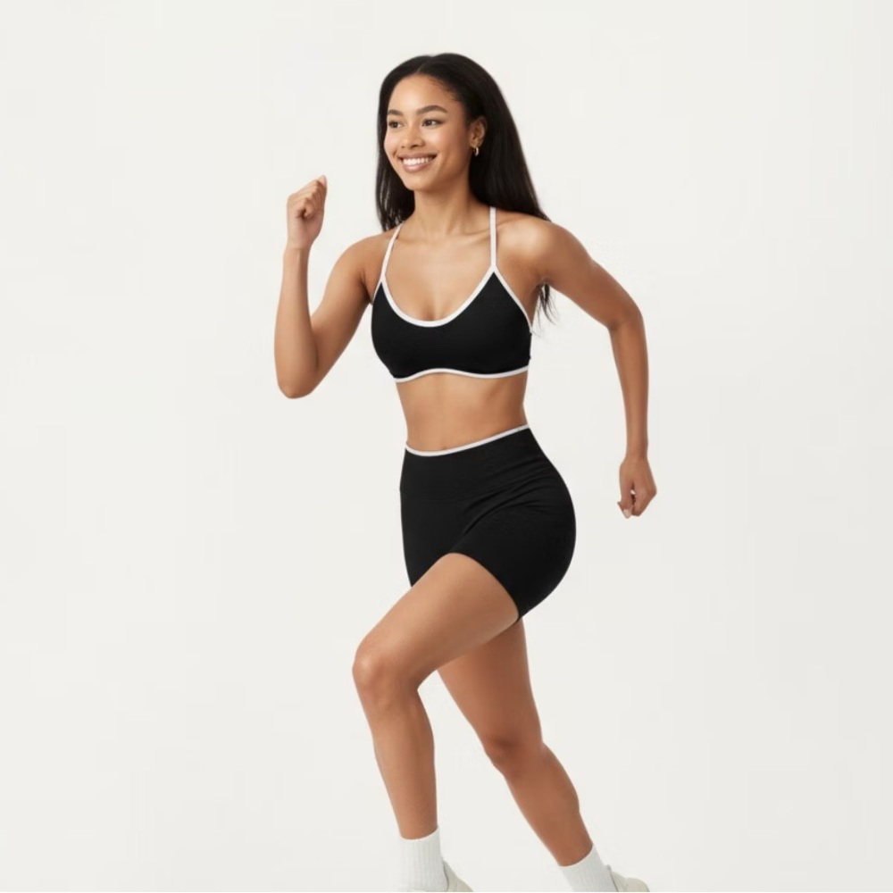 Joy Lab Black & White Piping Sports Bra